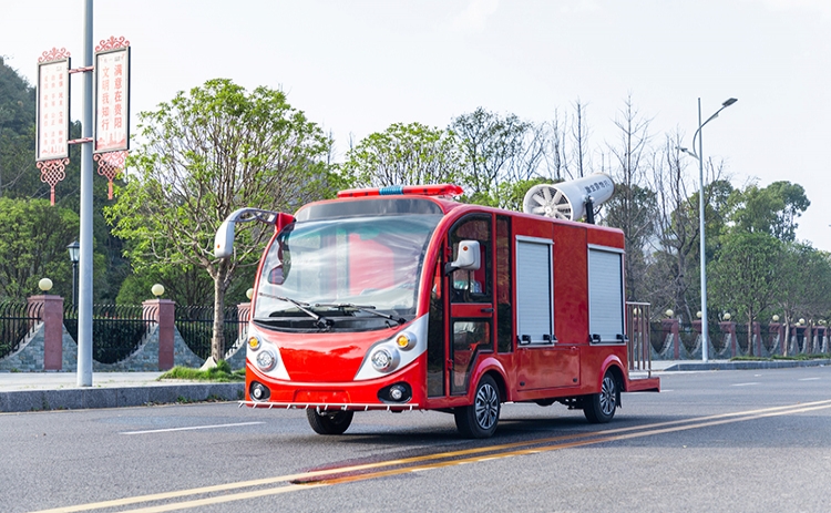 2座除塵車，道路降塵霧炮車